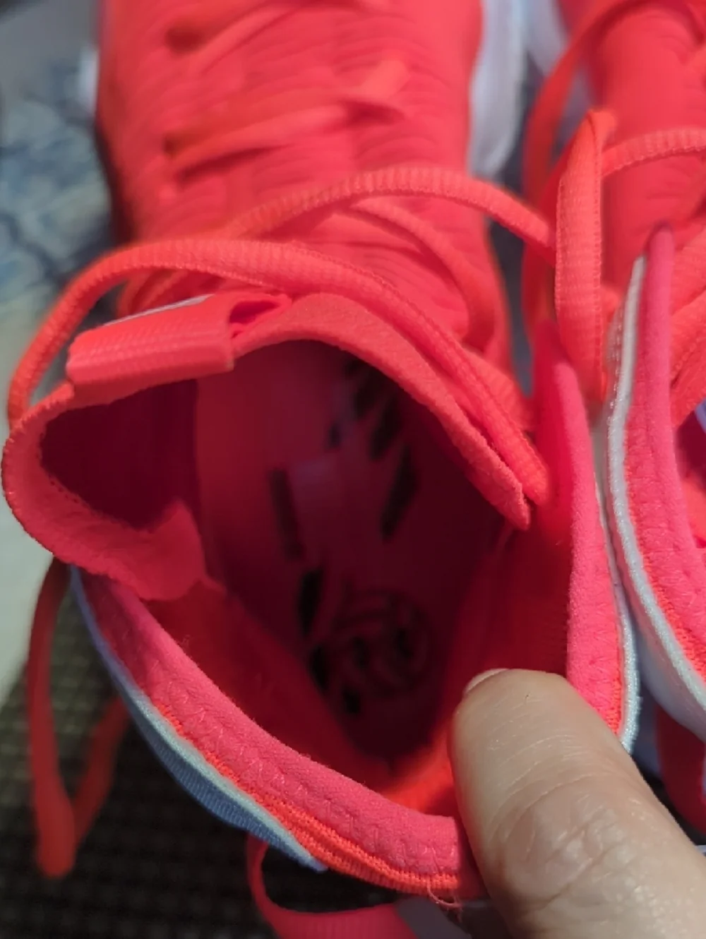 Under Armour Ace Highlight Sneakers